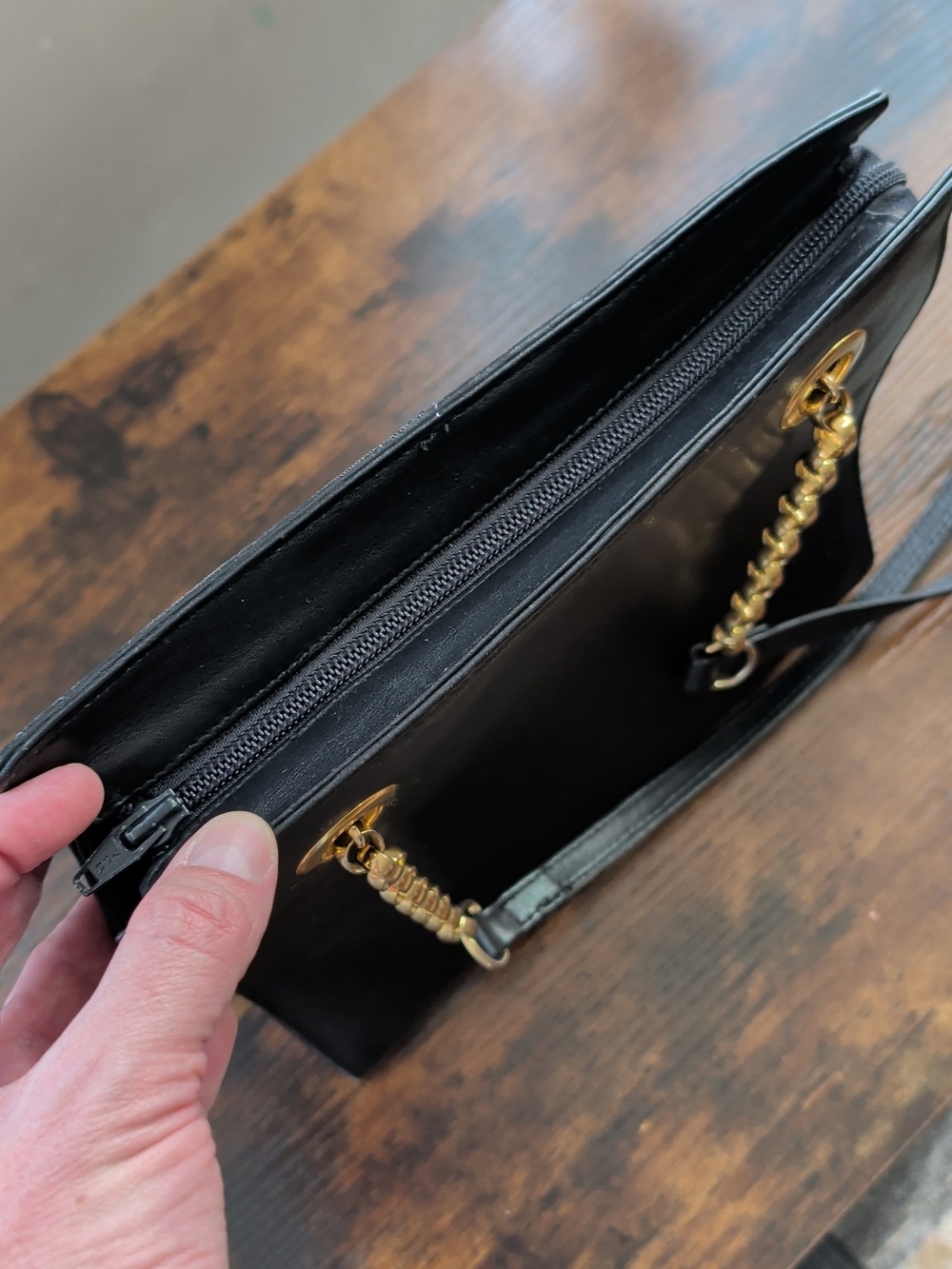 Alfa Italy Leather Hand Bag - Picture 7 of 15